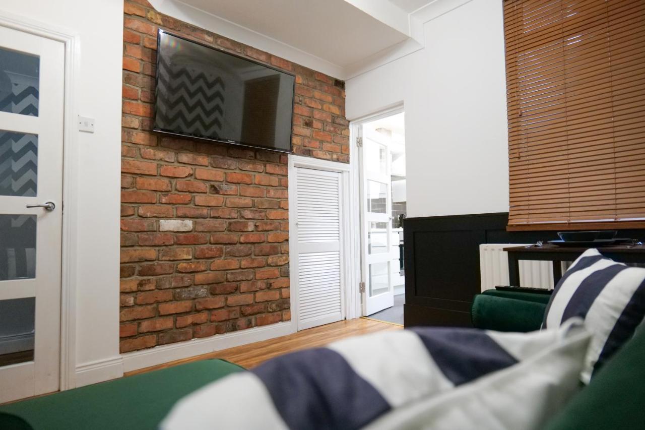 Broadway Belfast! Central Location! Sleeps 6! Esterno foto