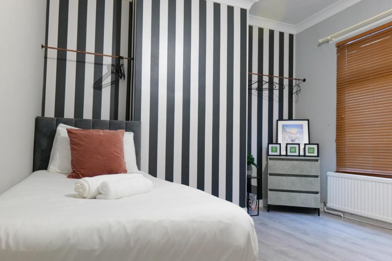 Broadway Belfast! Central Location! Sleeps 6! Esterno foto